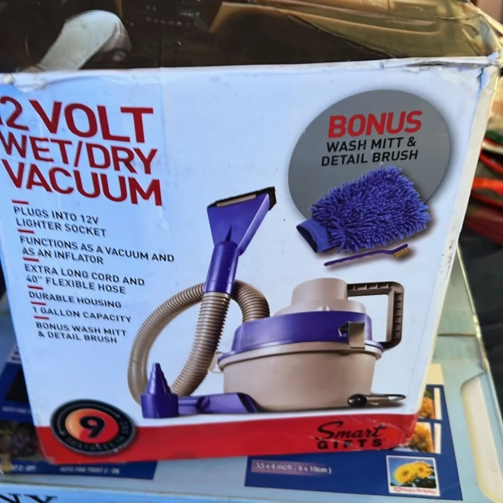 12 VOLT WET/DRY VACUUM, NEW IN BOX , UNUSED ! - Picture 2 of 16